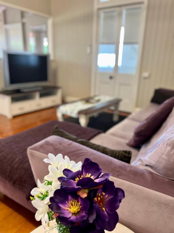 Childers Charmer With Aircon, Wifi & Modern Luxuries Екстер'єр фото